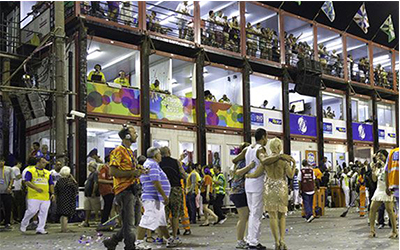 Exhibition container building